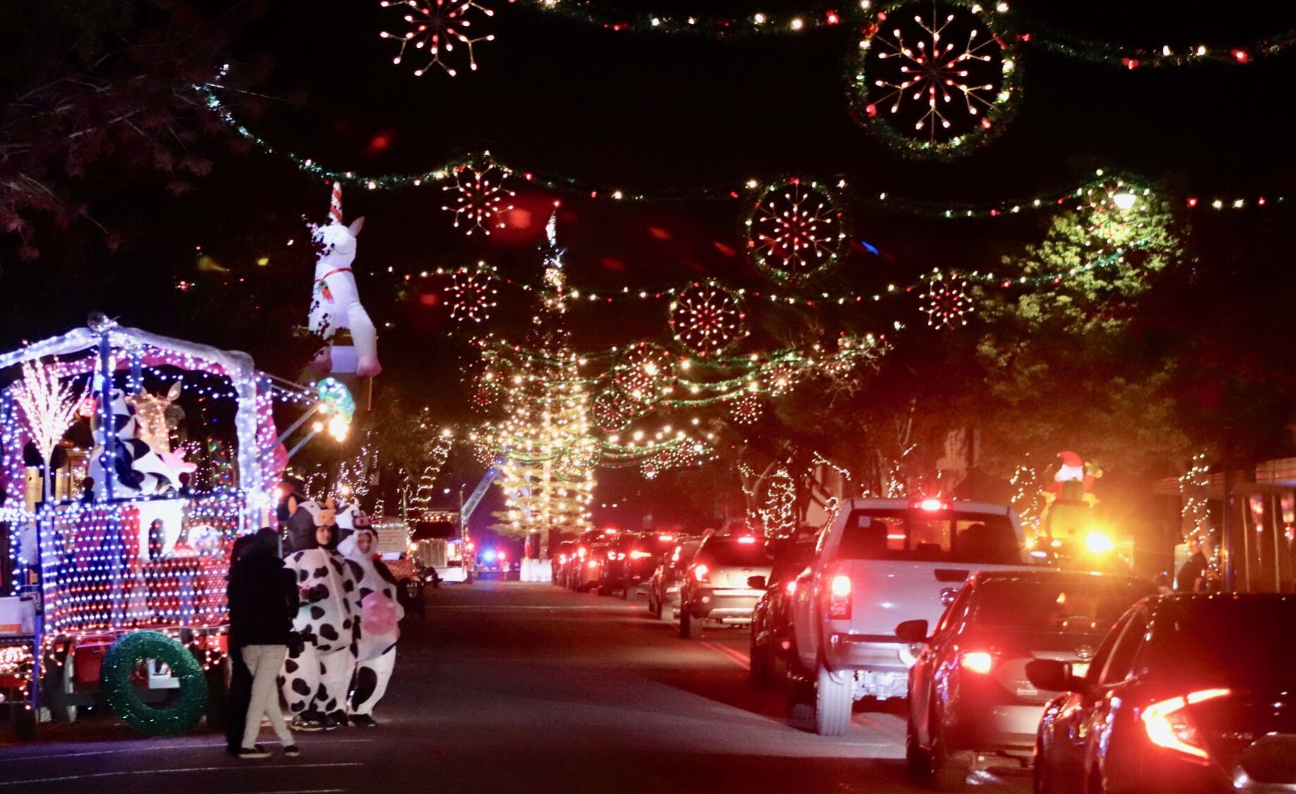 Lemoore Christmas Parade lines